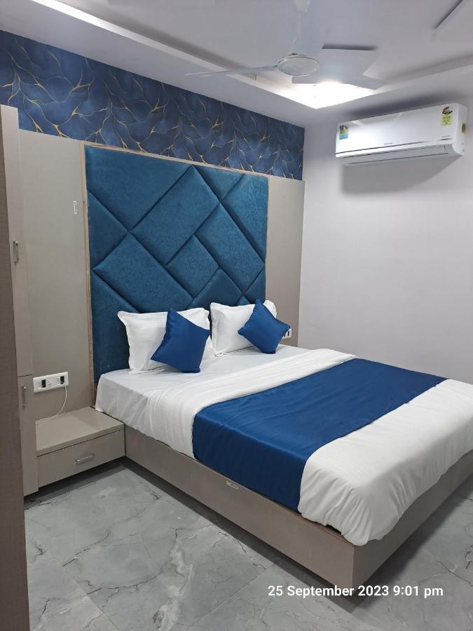 Hotel Kingdom Gandhinagar Buitenkant foto