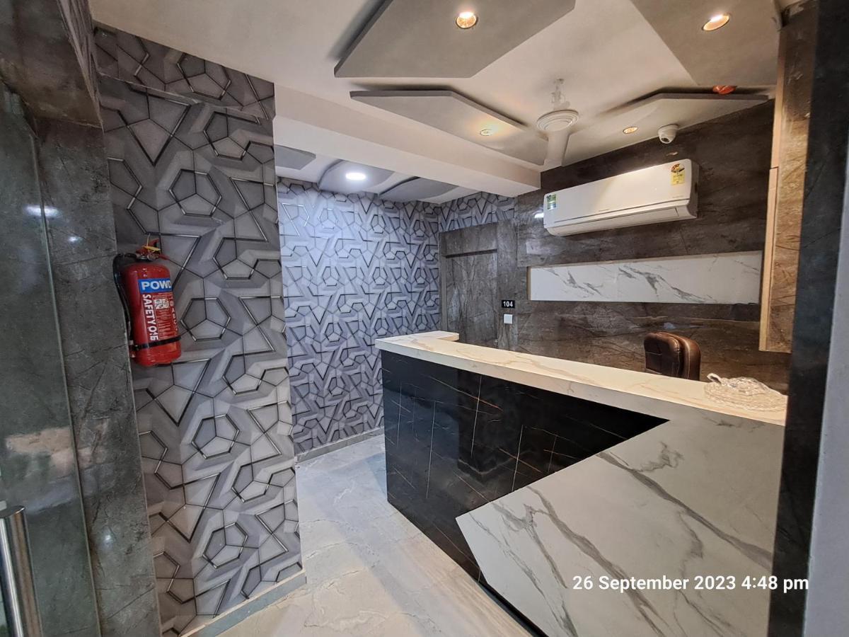 Hotel Kingdom Gandhinagar Buitenkant foto